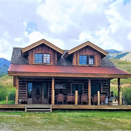 Schoolhouse Cabin